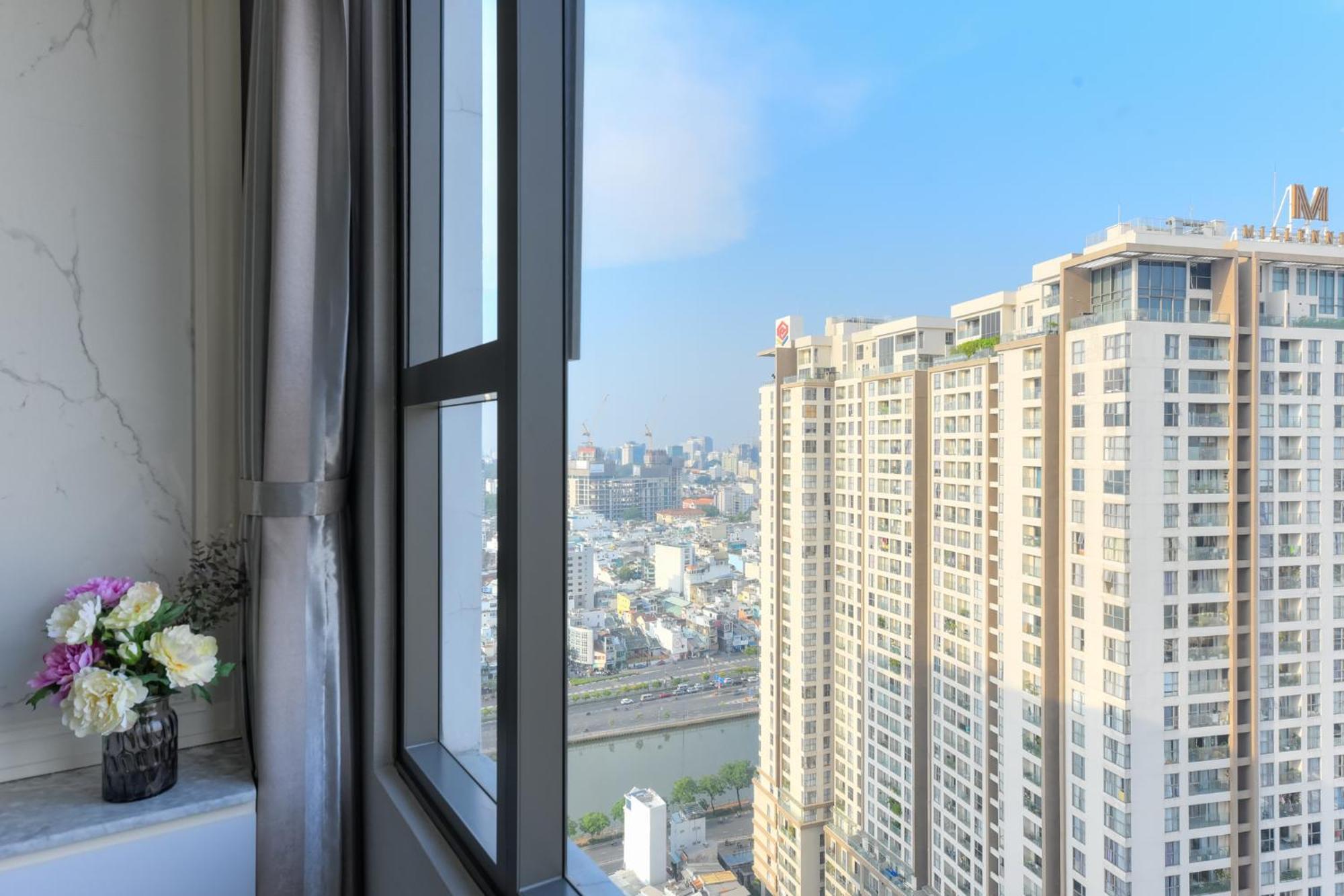 Rem Rivergate Garden Pool Signature - Free 4G Sim For 3 Nights Booking Ho Chi Minh-staden Exteriör bild