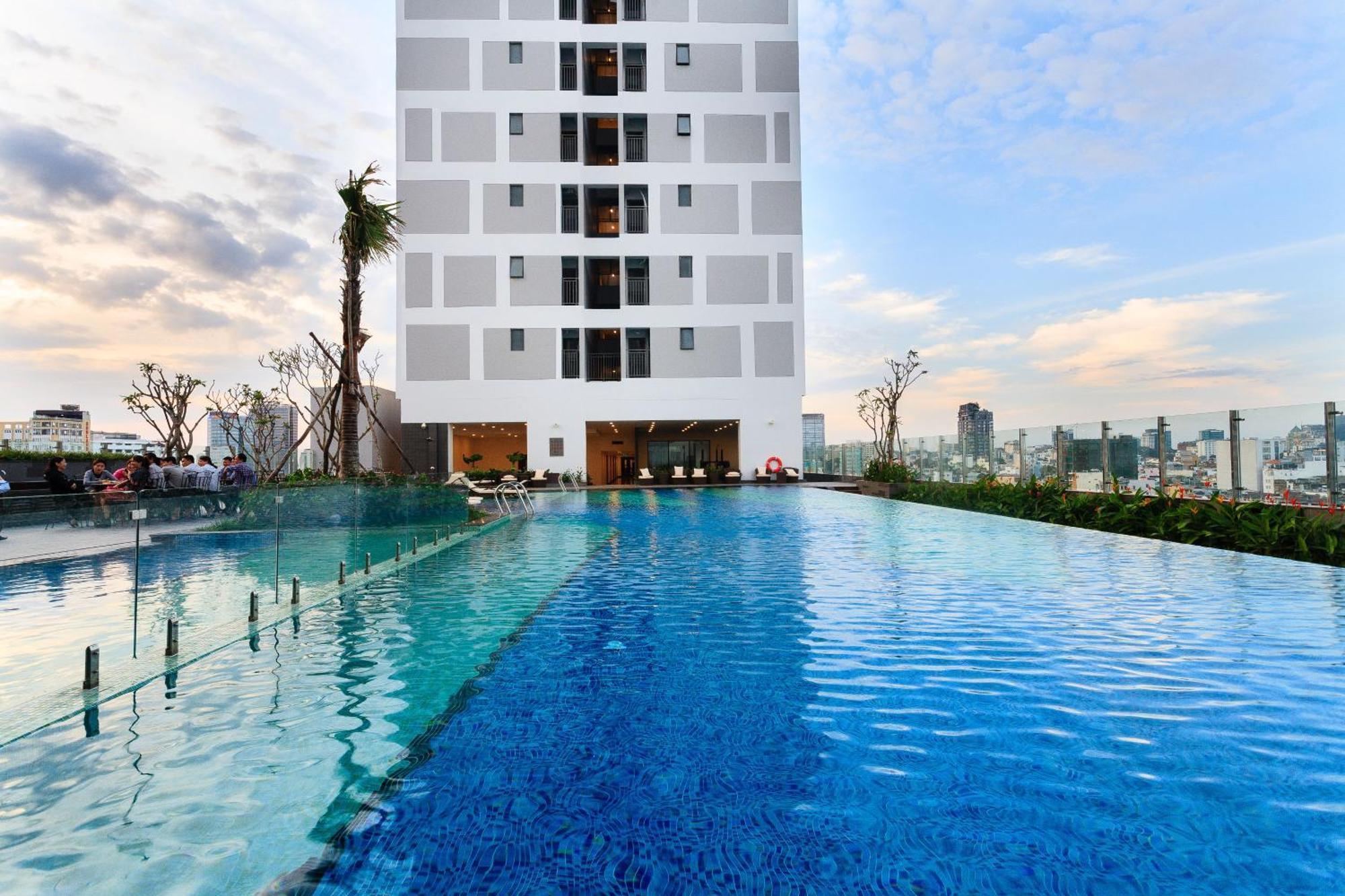 Rem Rivergate Garden Pool Signature - Free 4G Sim For 3 Nights Booking Ho Chi Minh-staden Exteriör bild