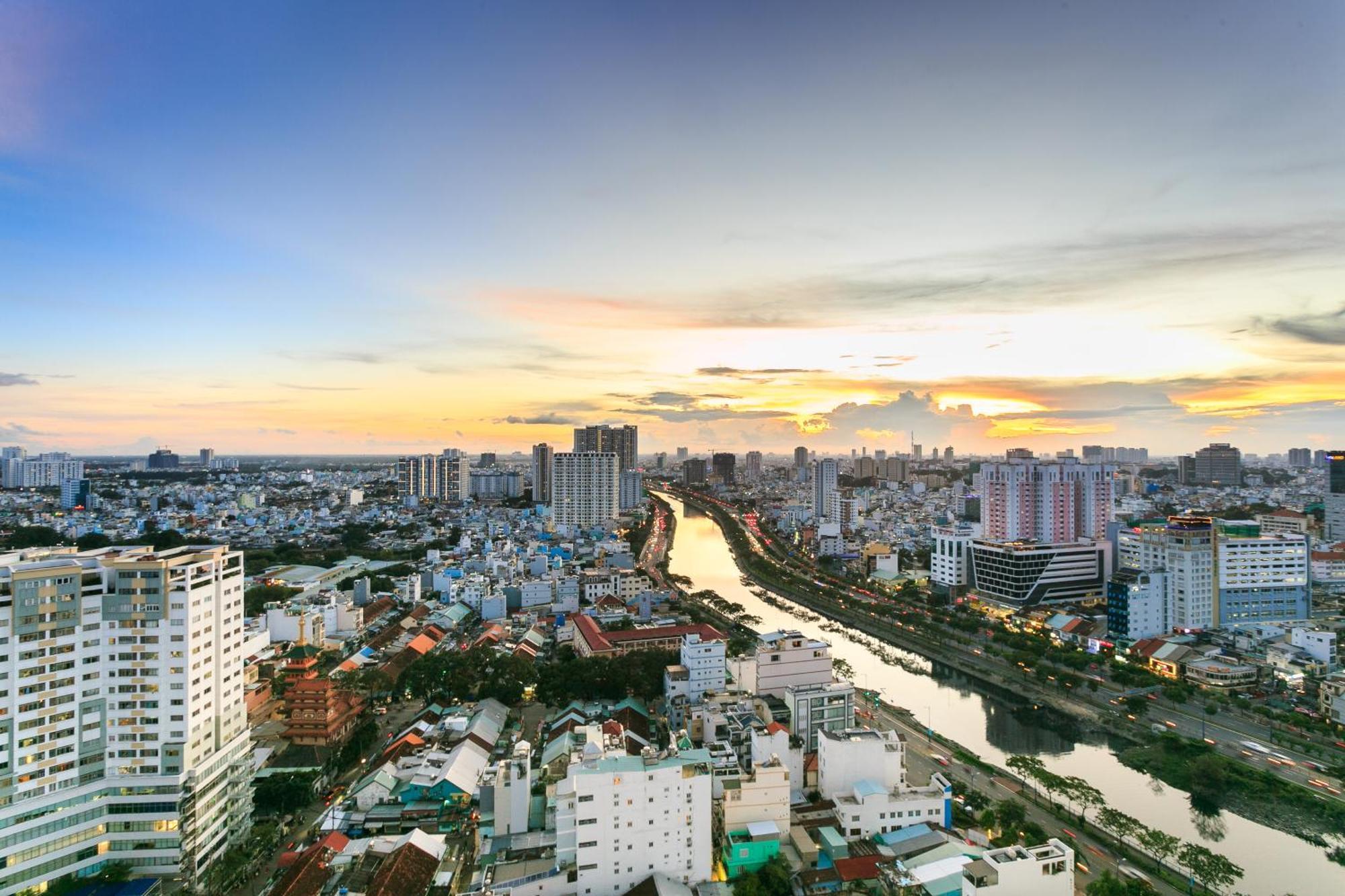 Rem Rivergate Garden Pool Signature - Free 4G Sim For 3 Nights Booking Ho Chi Minh-staden Exteriör bild