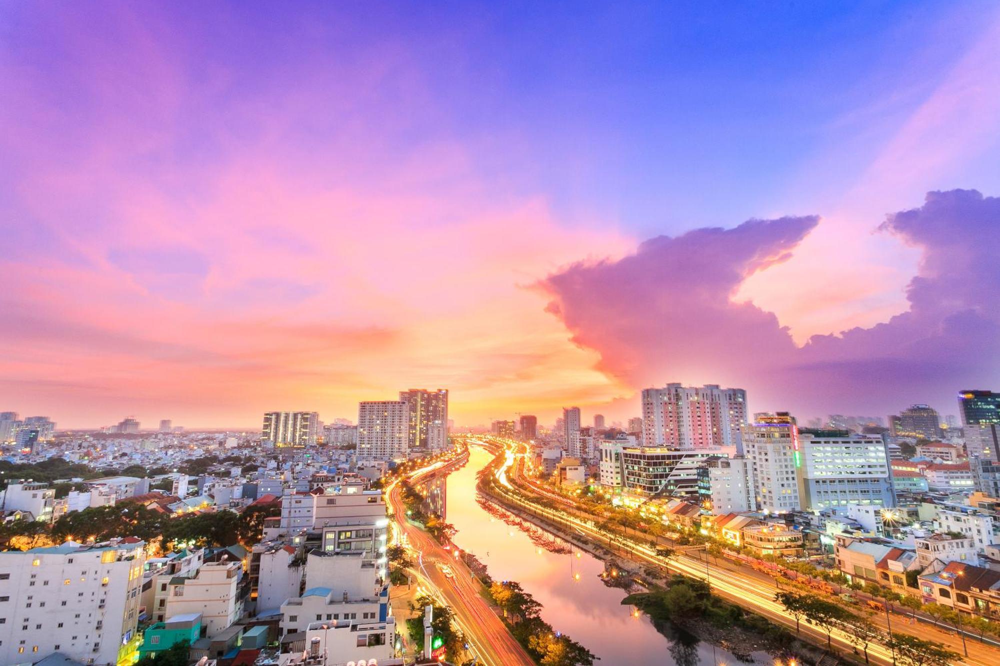 Rem Rivergate Garden Pool Signature - Free 4G Sim For 3 Nights Booking Ho Chi Minh-staden Exteriör bild
